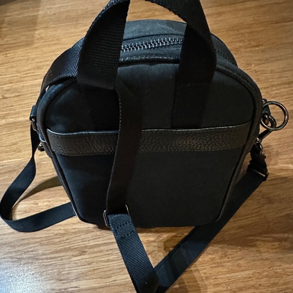 Lululemon Now and Always Convertible Mini backpack - Picture 3 of 3